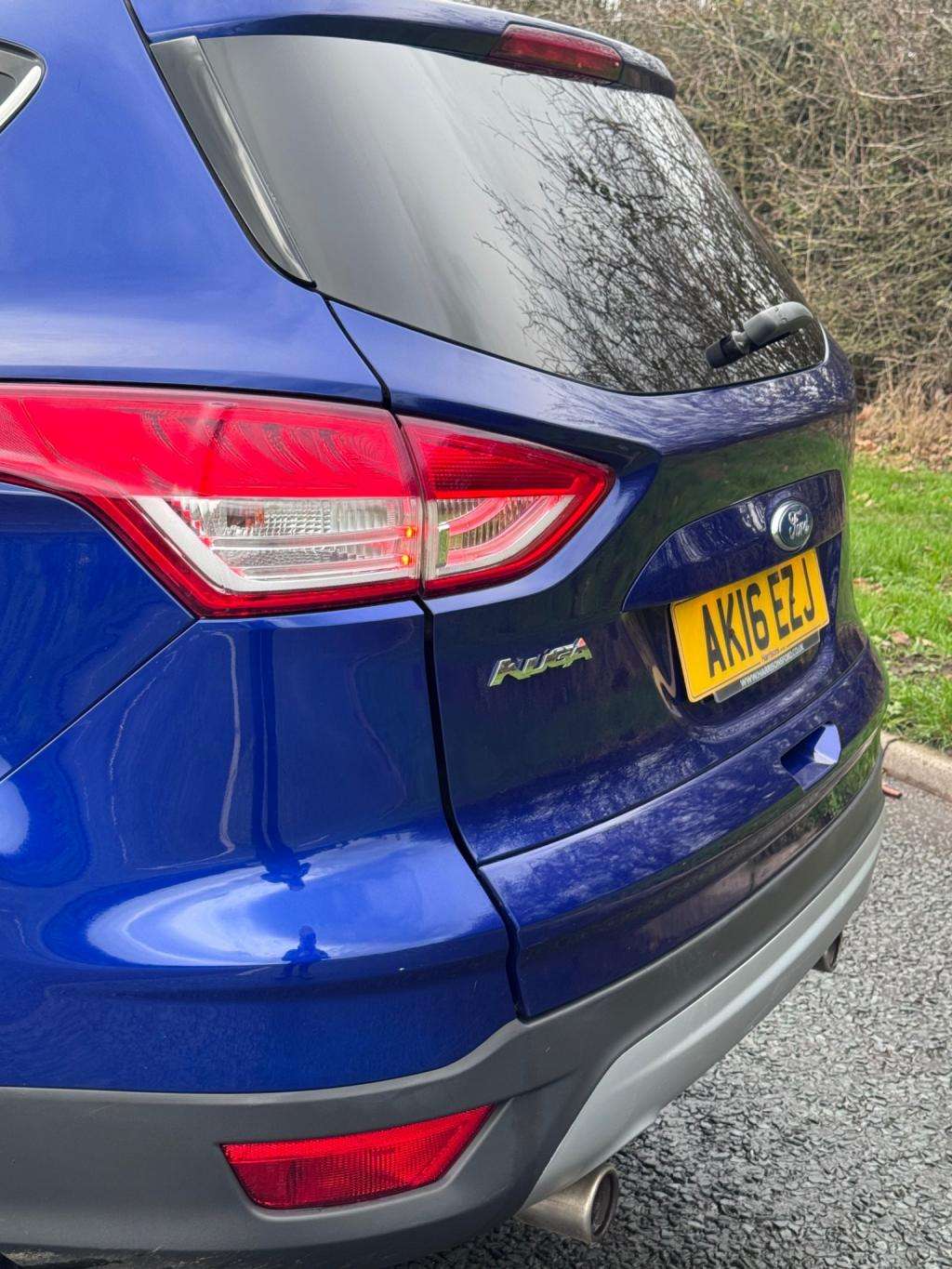 A 2016 FORD KUGA Titanium X Tdci A 2016 FORD KUGA Titanium X Tdci