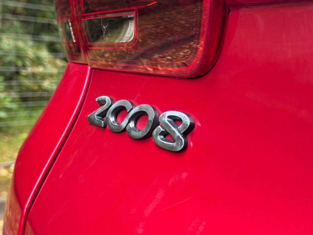 2018 PEUGEOT 2008 2018 PEUGEOT 2008