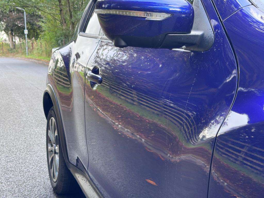 A 2017 NISSAN JUKE Tekna Dig-t A 2017 NISSAN JUKE Tekna Dig-t