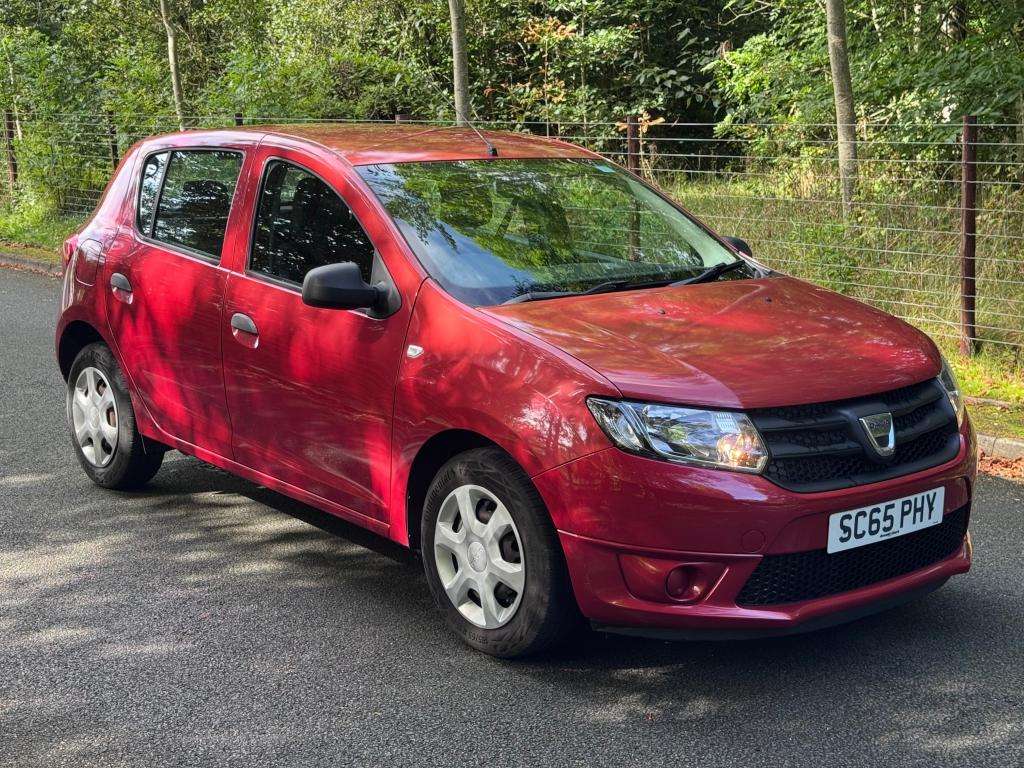 A 2015 DACIA SANDERO Ambiance A 2015 DACIA SANDERO Ambiance