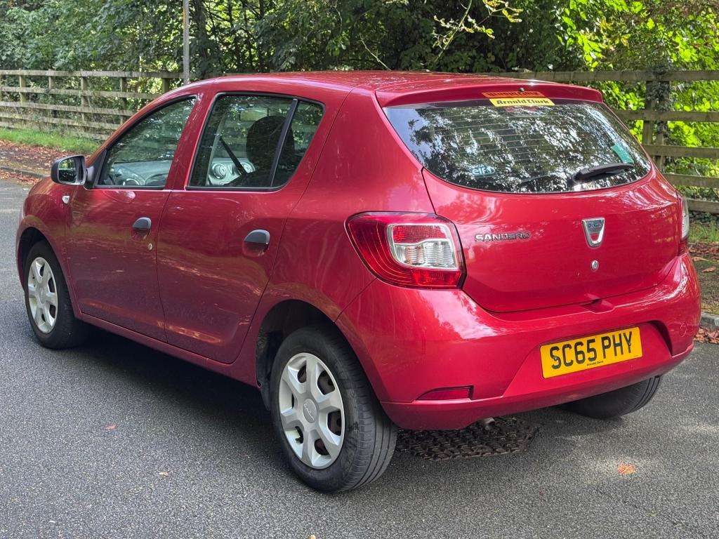 A 2015 DACIA SANDERO Ambiance A 2015 DACIA SANDERO Ambiance