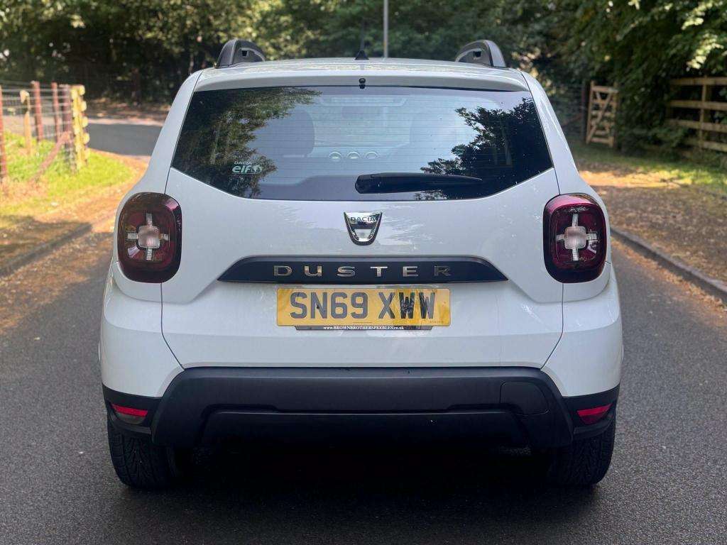 A 2019 DACIA DUSTER Essential Tce 4x2 A 2019 DACIA DUSTER Essential Tce 4x2