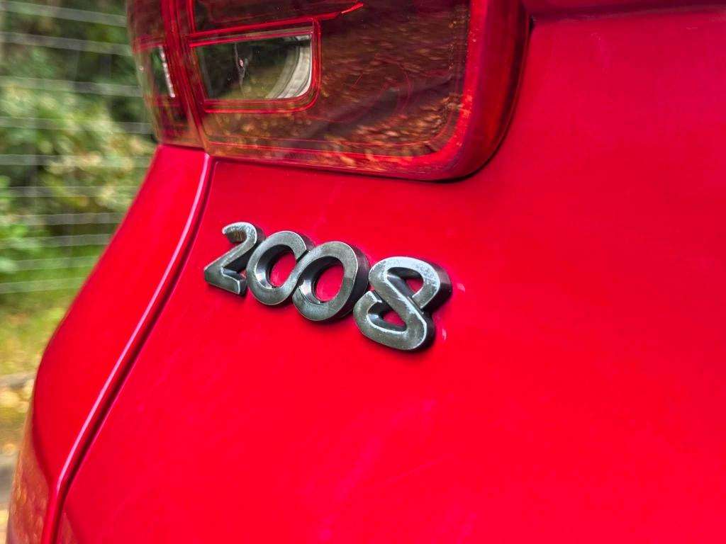 2018 PEUGEOT 2008 2018 PEUGEOT 2008
