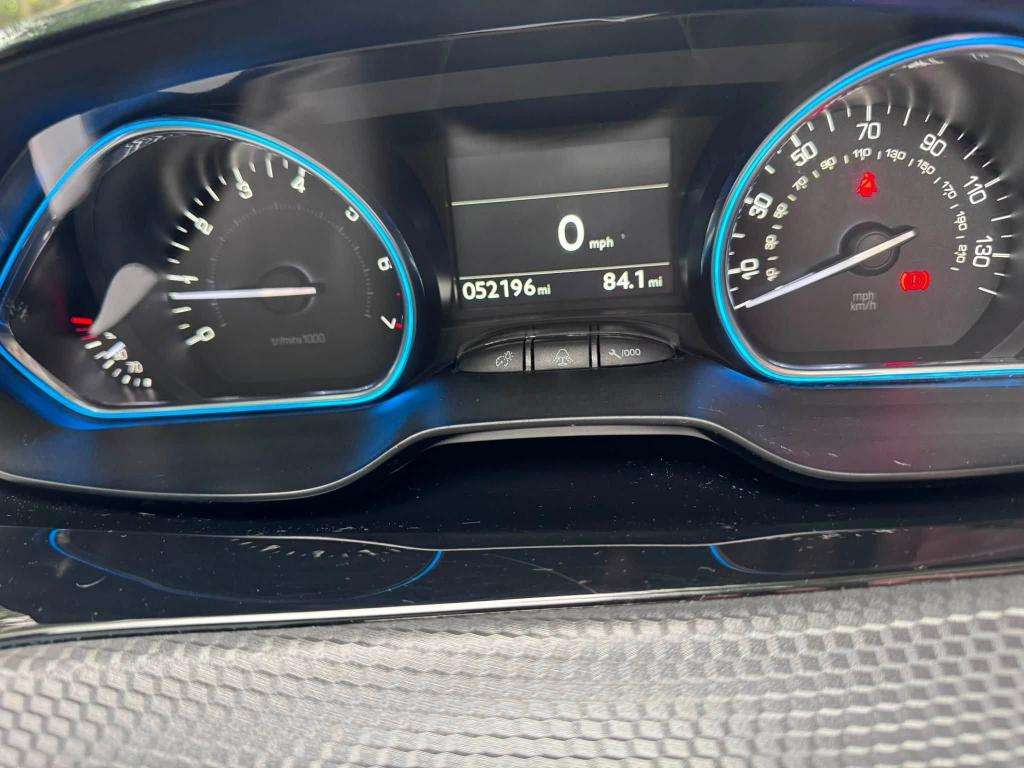 2018 PEUGEOT 2008 2018 PEUGEOT 2008