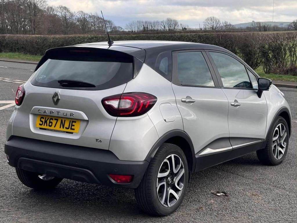 A 2017 RENAULT CAPTUR Dynamique Nav Tce A 2017 RENAULT CAPTUR Dynamique Nav Tce
