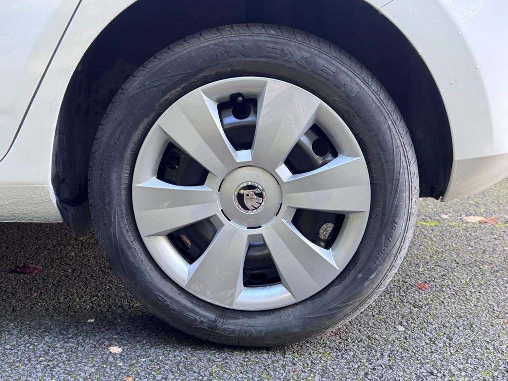A 2017 SKODA FABIA S Mpi A 2017 SKODA FABIA S Mpi