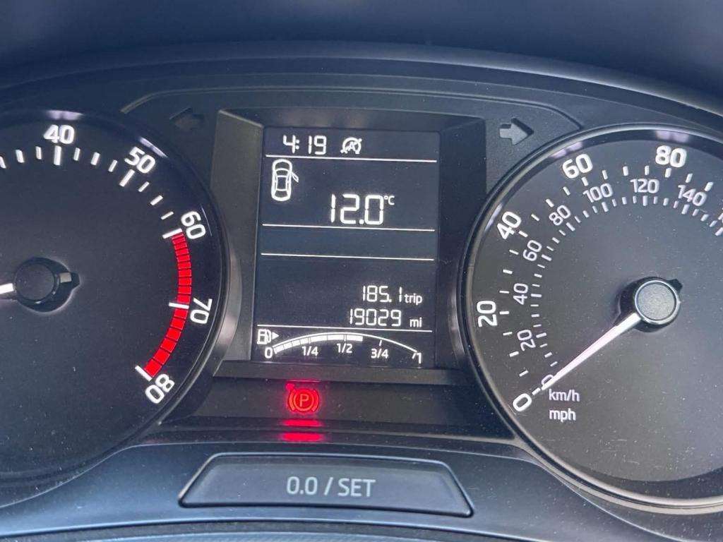 2017 SKODA FABIA 2017 SKODA FABIA