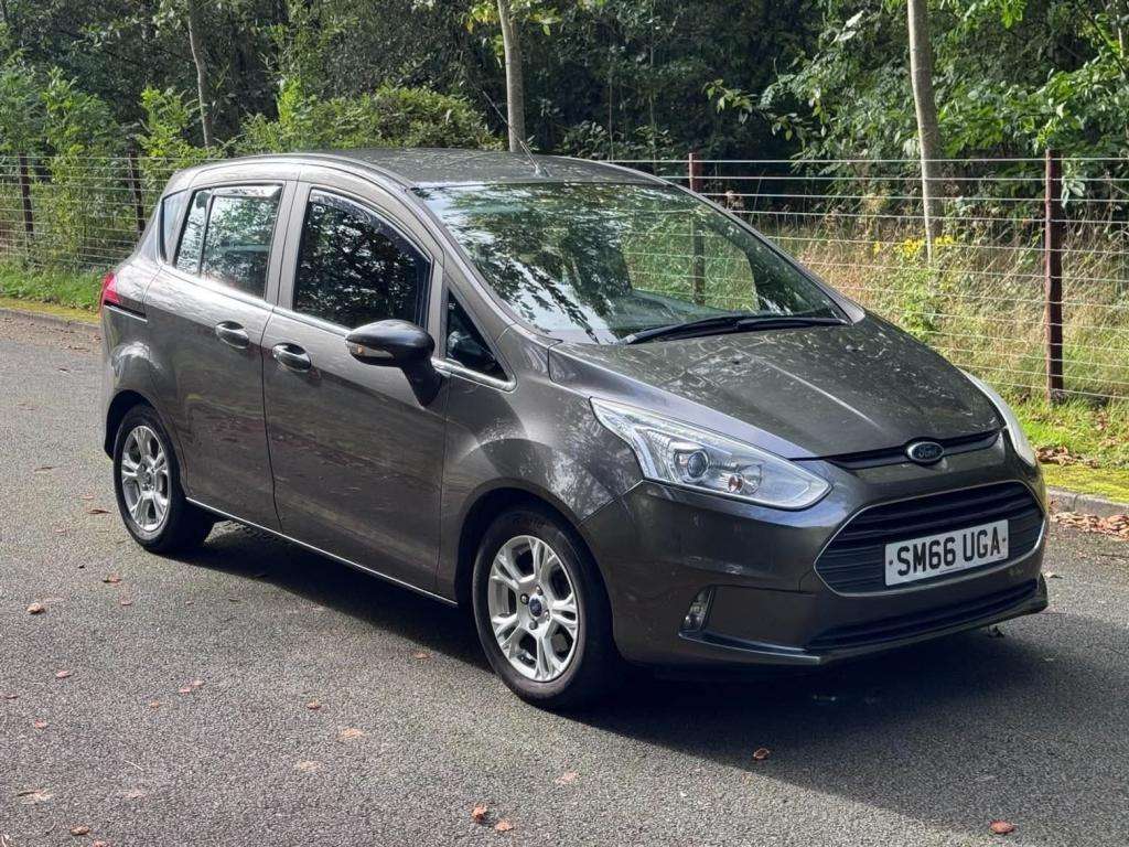 A 2017 FORD B-MAX Zetec Navigator A 2017 FORD B-MAX Zetec Navigator