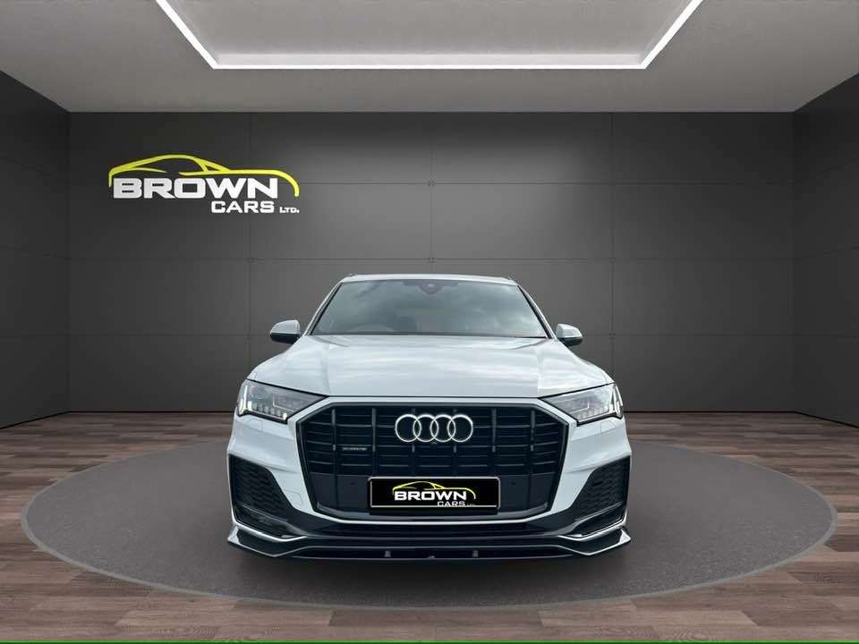 A 2023 AUDI Q7 3.0 TDI V6 45 S line SUV 5dr Diesel Tiptronic quattro Euro 6 (s/s) (231 ps) A 2023 AUDI Q7 3.0 TDI V6 45 S line SUV 5dr Diesel Tiptronic quattro Euro 6 (s/s) (231 ps)