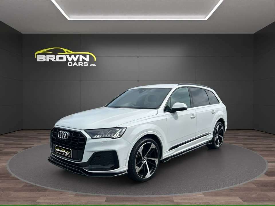 A 2023 AUDI Q7 3.0 TDI V6 45 S line SUV 5dr Diesel Tiptronic quattro Euro 6 (s/s) (231 ps) A 2023 AUDI Q7 3.0 TDI V6 45 S line SUV 5dr Diesel Tiptronic quattro Euro 6 (s/s) (231 ps)