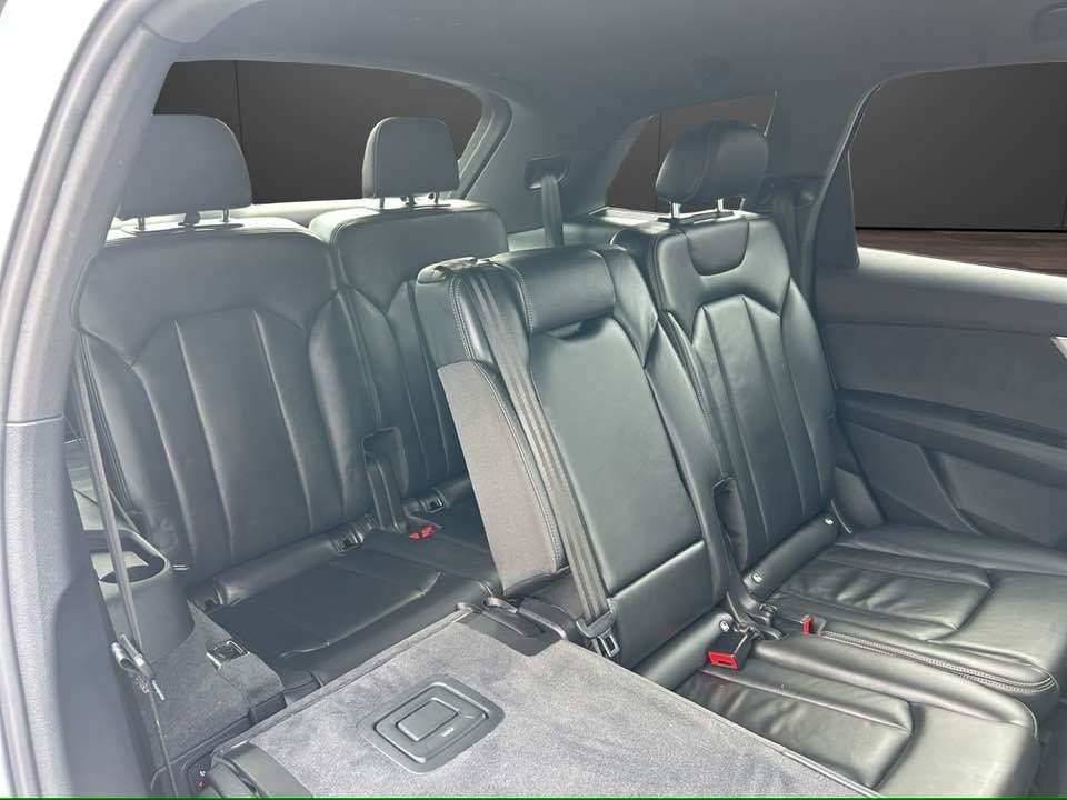 2023 AUDI Q7 2023 AUDI Q7