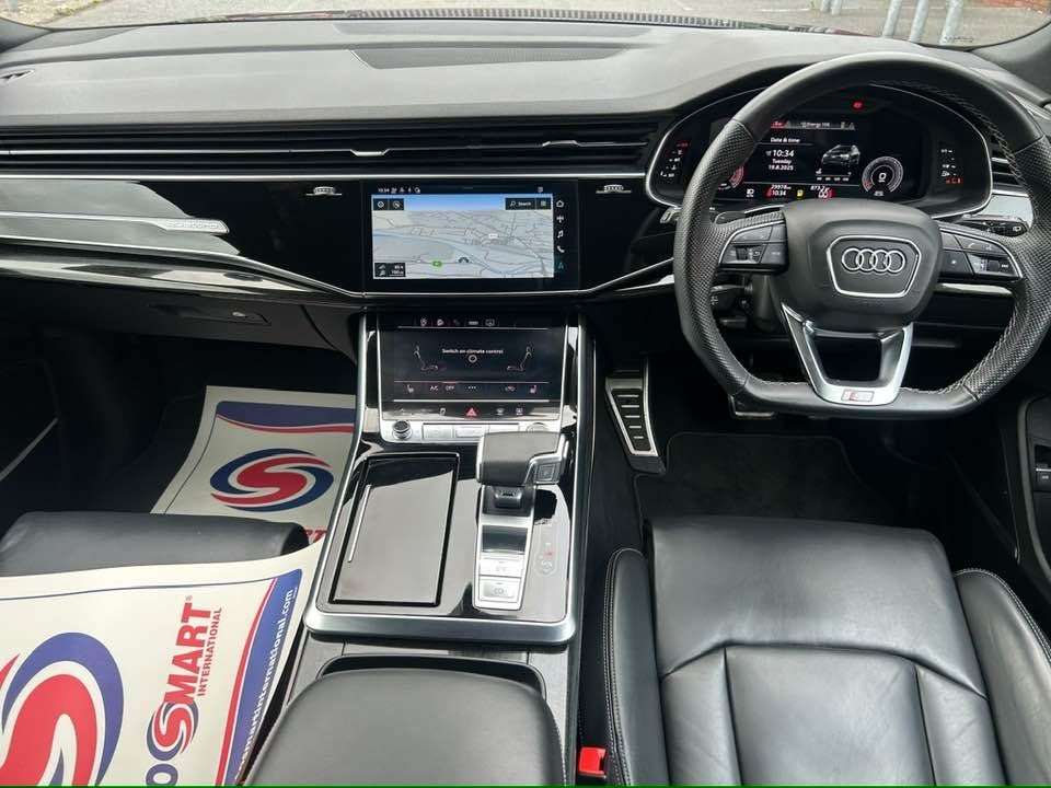 2022 AUDI Q8 2022 AUDI Q8