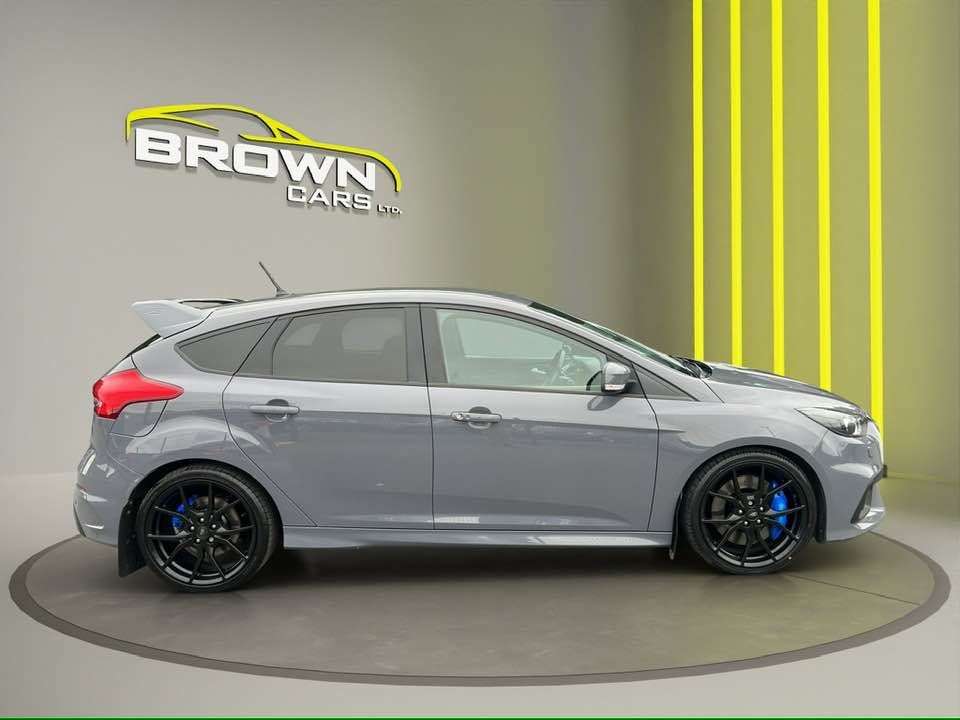 A 2017 FORD FOCUS 2.3T EcoBoost RS Hatchback 5dr Petrol Manual AWD Euro 6 (s/s) (350 ps) ** F A 2017 FORD FOCUS 2.3T EcoBoost RS Hatchback 5dr Petrol Manual AWD Euro 6 (s/s) (350 ps) ** F