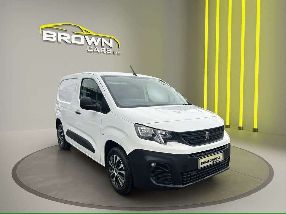 Check out this Peugeot Partner 2020 Diesel Manual