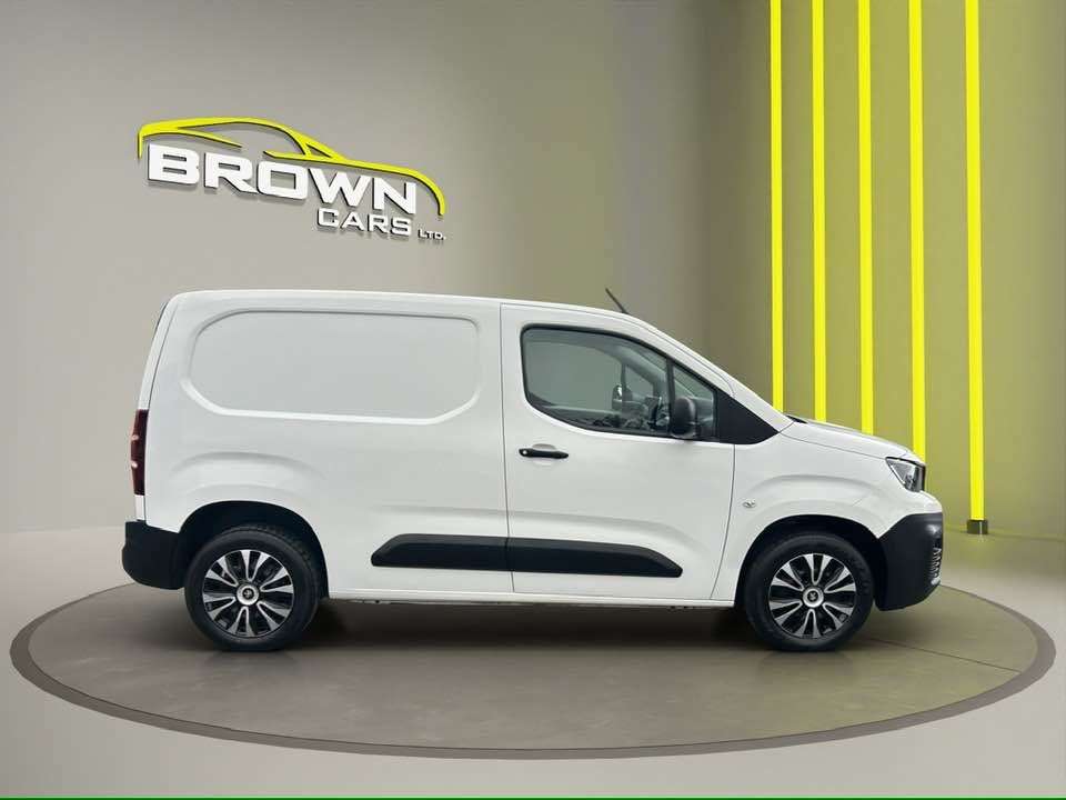 A 2020 PEUGEOT PARTNER 1.5 BlueHDi 1000 Professional Standard Panel Van 5dr Diesel Manual SWB Euro A 2020 PEUGEOT PARTNER 1.5 BlueHDi 1000 Professional Standard Panel Van 5dr Diesel Manual SWB Euro