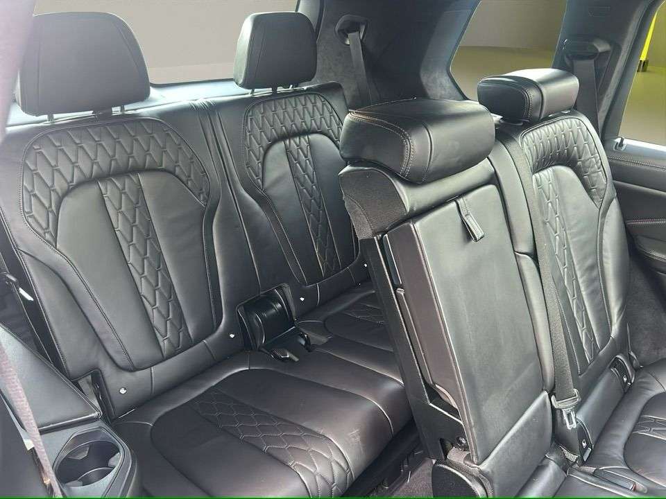 2021 BMW X7 2021 BMW X7