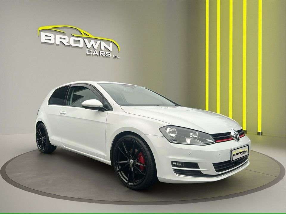 A 2015 VOLKSWAGEN GOLF 2.0 TDI BlueMotion Tech GT Hatchback 3dr Diesel Manual Euro 5 (s/s) (150 ps A 2015 VOLKSWAGEN GOLF 2.0 TDI BlueMotion Tech GT Hatchback 3dr Diesel Manual Euro 5 (s/s) (150 ps