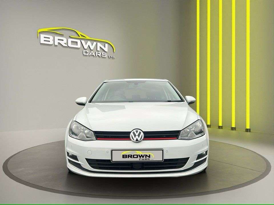 A 2015 VOLKSWAGEN GOLF 2.0 TDI BlueMotion Tech GT Hatchback 3dr Diesel Manual Euro 5 (s/s) (150 ps A 2015 VOLKSWAGEN GOLF 2.0 TDI BlueMotion Tech GT Hatchback 3dr Diesel Manual Euro 5 (s/s) (150 ps