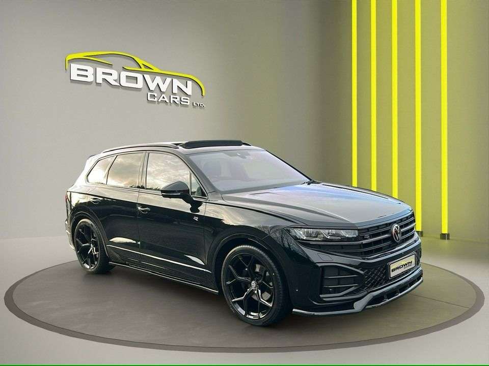 A 2025 VOLKSWAGEN TOUAREG 3.0 TDI V6 Black Edition SUV 5dr Diesel Tiptronic 4Motion Euro 6 (s/s) (286 A 2025 VOLKSWAGEN TOUAREG 3.0 TDI V6 Black Edition SUV 5dr Diesel Tiptronic 4Motion Euro 6 (s/s) (286