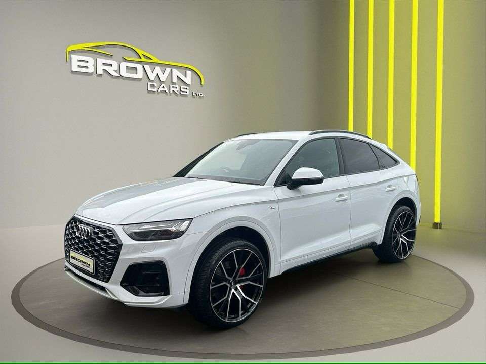A 2021 AUDI Q5 2.0 TDI 40 S line Sportback 5dr Diesel S Tronic quattro Euro 6 (s/s) (204 p A 2021 AUDI Q5 2.0 TDI 40 S line Sportback 5dr Diesel S Tronic quattro Euro 6 (s/s) (204 p