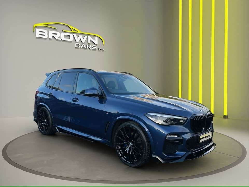 A 2020 BMW X5 3.0 30d MHT M Sport SUV 5dr Diesel Hybrid Auto xDrive Euro 6 (s/s) (286 ps) A 2020 BMW X5 3.0 30d MHT M Sport SUV 5dr Diesel Hybrid Auto xDrive Euro 6 (s/s) (286 ps)