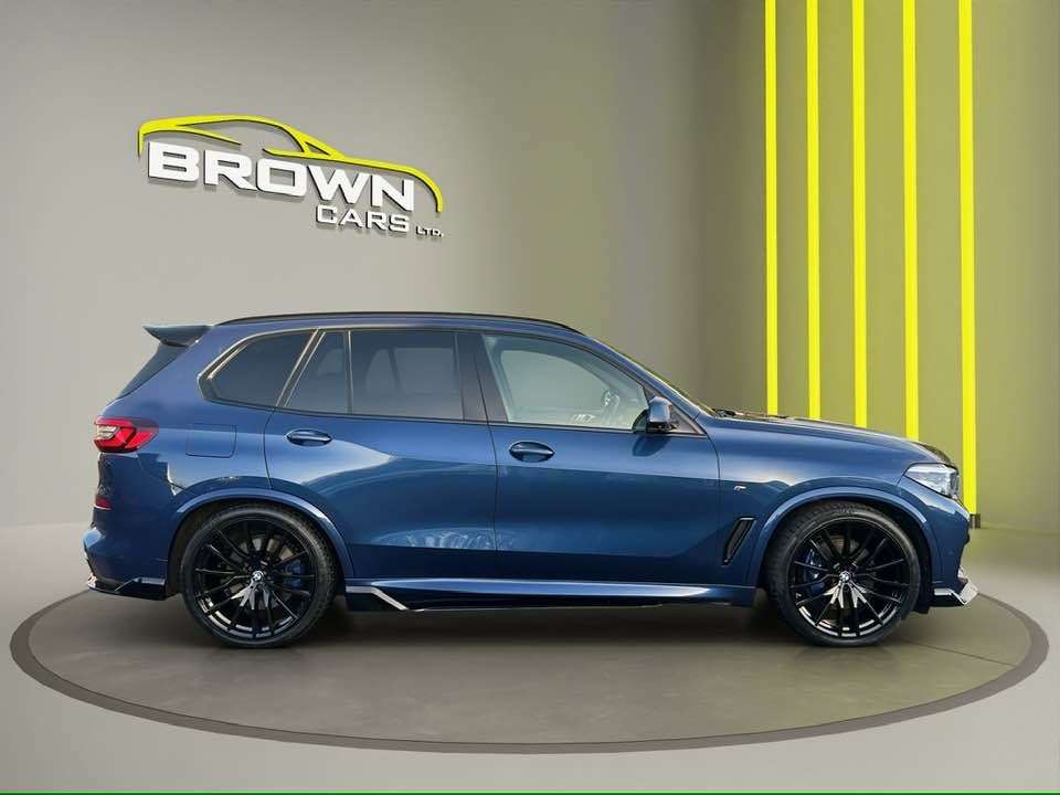 A 2020 BMW X5 3.0 30d MHT M Sport SUV 5dr Diesel Hybrid Auto xDrive Euro 6 (s/s) (286 ps) A 2020 BMW X5 3.0 30d MHT M Sport SUV 5dr Diesel Hybrid Auto xDrive Euro 6 (s/s) (286 ps)