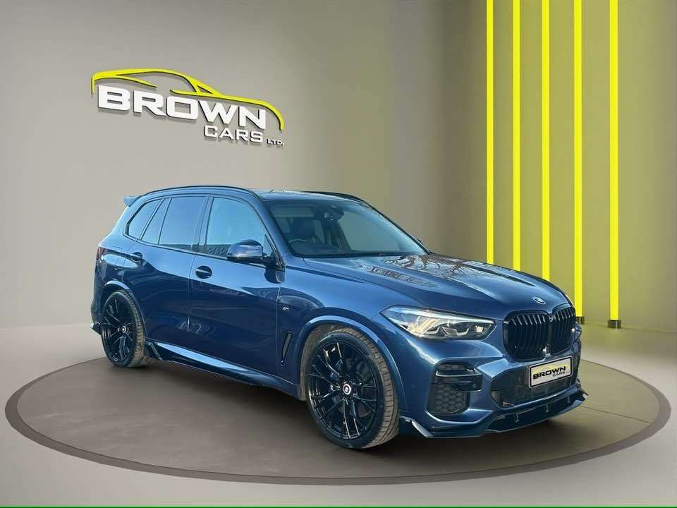 A 2022 BMW X5 3.0 30d MHT M Sport SUV 5dr Diesel Hybrid Auto xDrive Euro 6 (s/s) (286 ps) A 2022 BMW X5 3.0 30d MHT M Sport SUV 5dr Diesel Hybrid Auto xDrive Euro 6 (s/s) (286 ps)