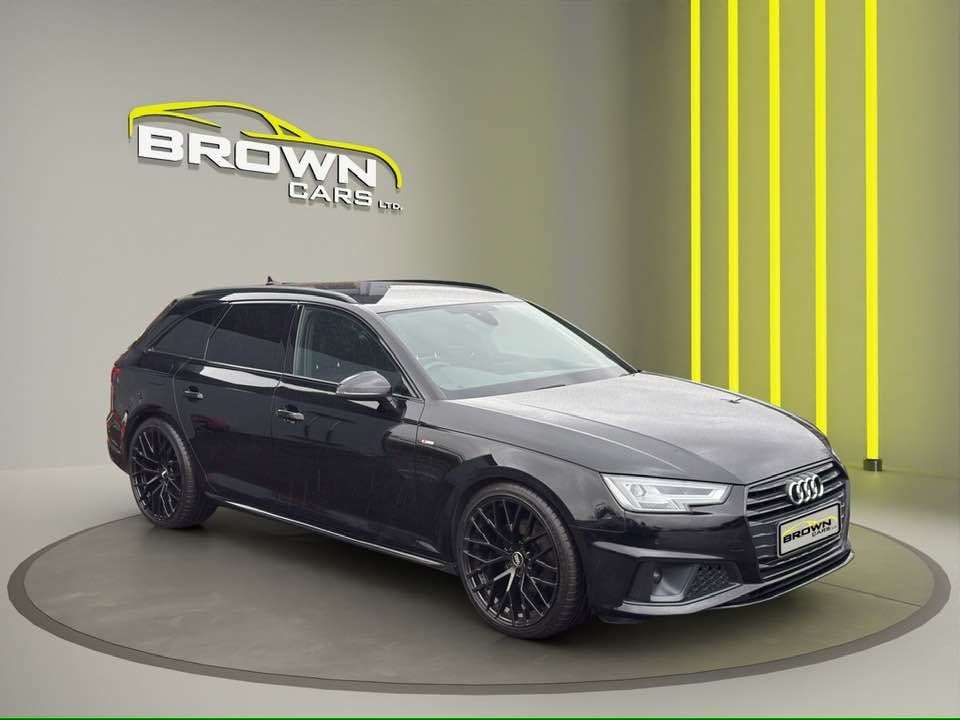 A 2019 AUDI A4 AVANT 2.0 TDI 35 Black Edition Estate 5dr Diesel S Tronic Euro 6 (s/s) (150 ps) * A 2019 AUDI A4 AVANT 2.0 TDI 35 Black Edition Estate 5dr Diesel S Tronic Euro 6 (s/s) (150 ps) *