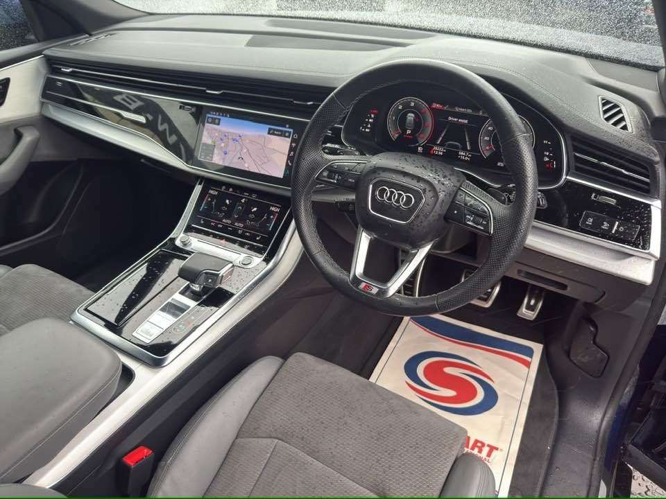 2022 AUDI Q8 2022 AUDI Q8