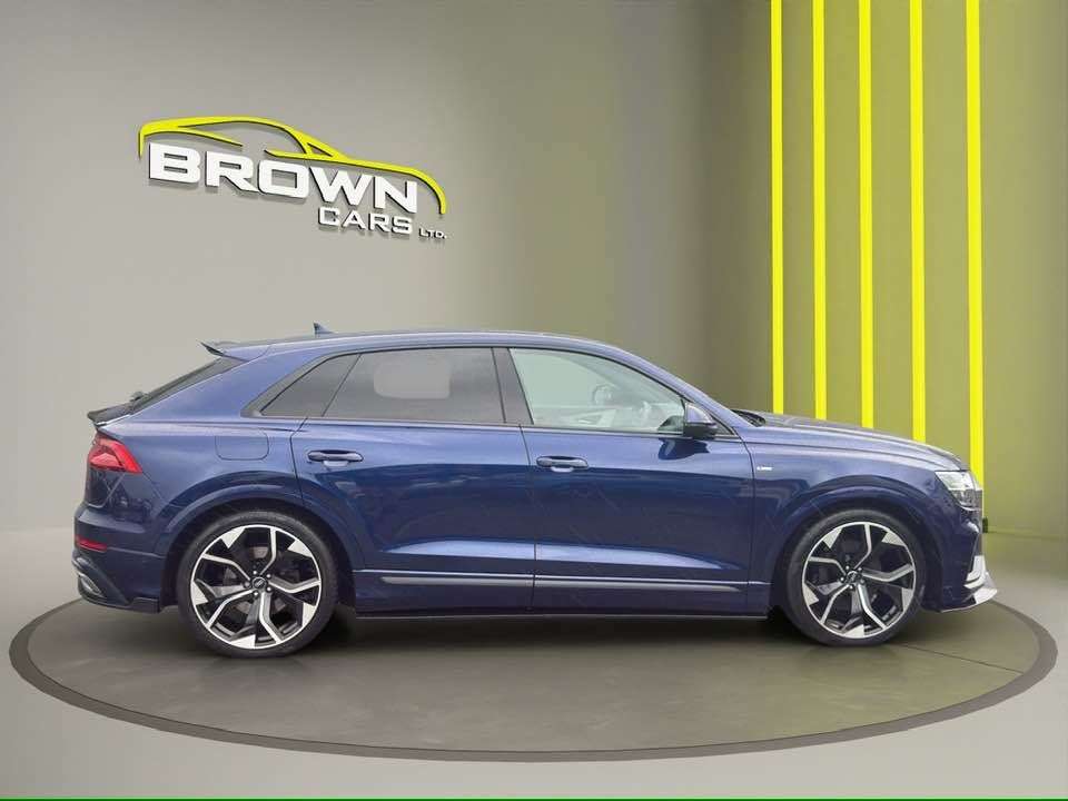 A 2022 AUDI Q8 3.0 TDI V6 50 S line SUV 5dr Diesel Tiptronic quattro Euro 6 (s/s) (286 ps) A 2022 AUDI Q8 3.0 TDI V6 50 S line SUV 5dr Diesel Tiptronic quattro Euro 6 (s/s) (286 ps)
