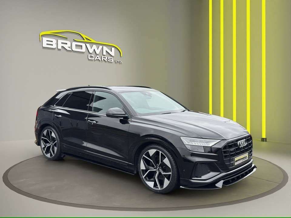 A 2019 AUDI Q8 3.0 TDI V6 50 S line SUV 5dr Diesel Tiptronic quattro Euro 6 (s/s) (286 ps) A 2019 AUDI Q8 3.0 TDI V6 50 S line SUV 5dr Diesel Tiptronic quattro Euro 6 (s/s) (286 ps)