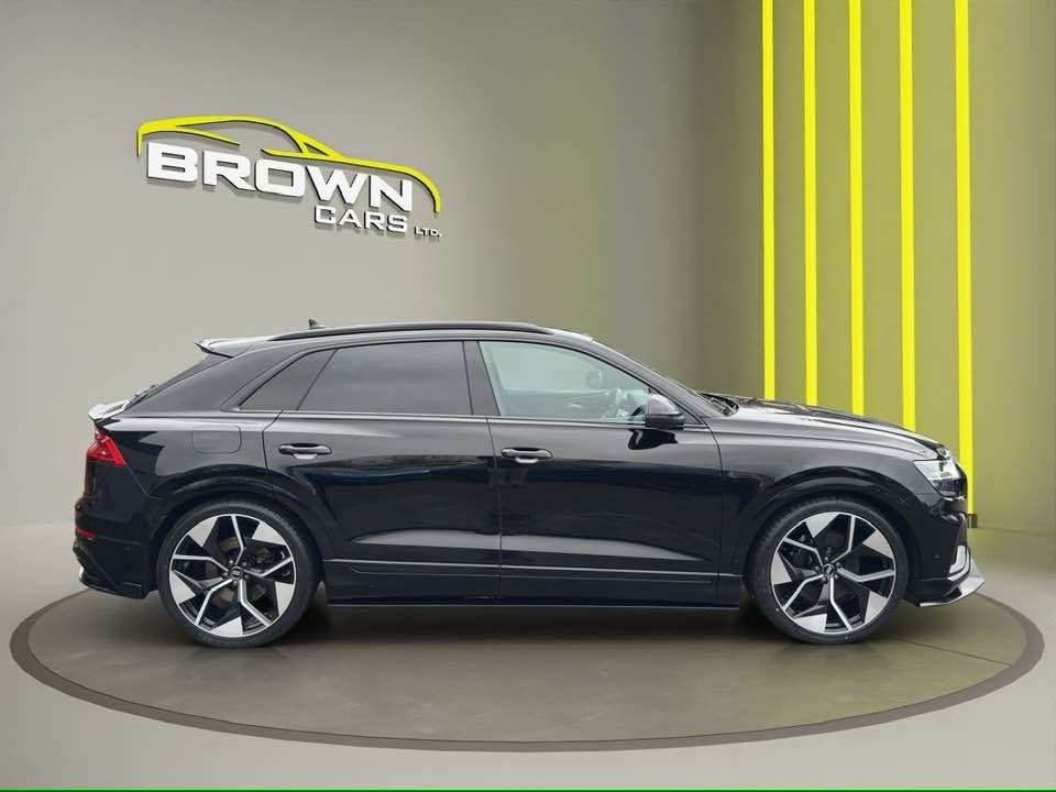 A 2019 AUDI Q8 3.0 TDI V6 50 S line SUV 5dr Diesel Tiptronic quattro Euro 6 (s/s) (286 ps) A 2019 AUDI Q8 3.0 TDI V6 50 S line SUV 5dr Diesel Tiptronic quattro Euro 6 (s/s) (286 ps)
