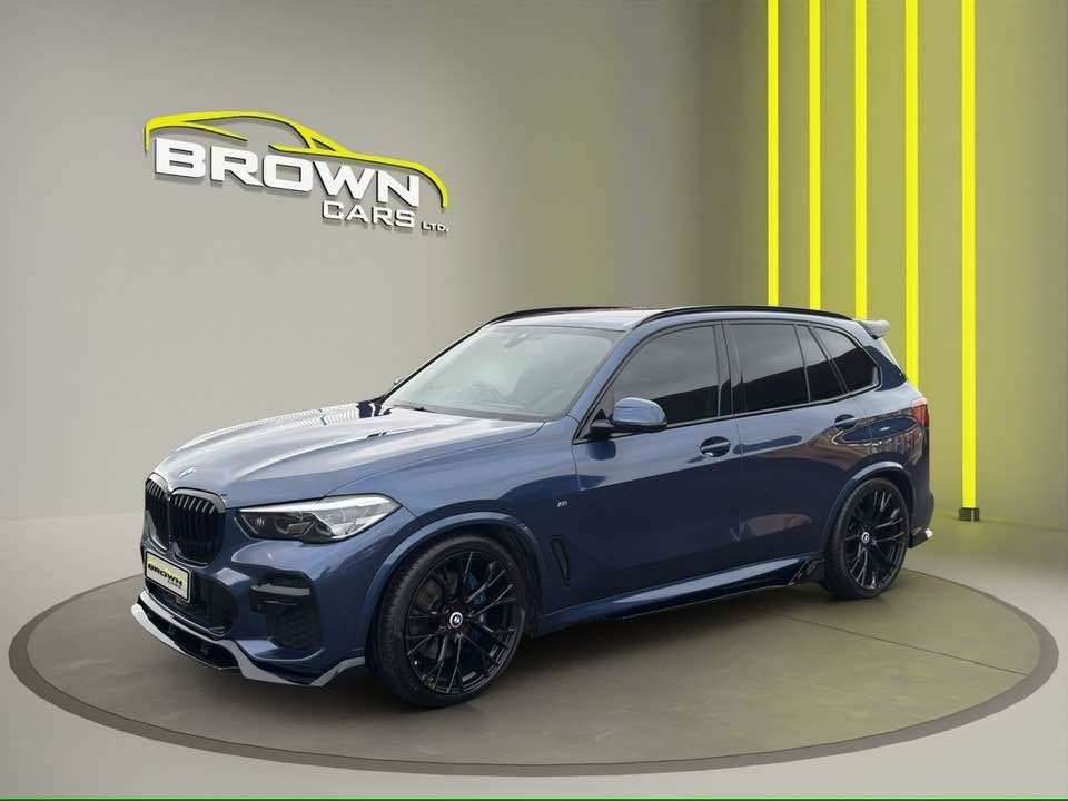 A 2022 BMW X5 3.0 30d MHT M Sport SUV 5dr Diesel Hybrid Auto xDrive Euro 6 (s/s) (286 ps) A 2022 BMW X5 3.0 30d MHT M Sport SUV 5dr Diesel Hybrid Auto xDrive Euro 6 (s/s) (286 ps)