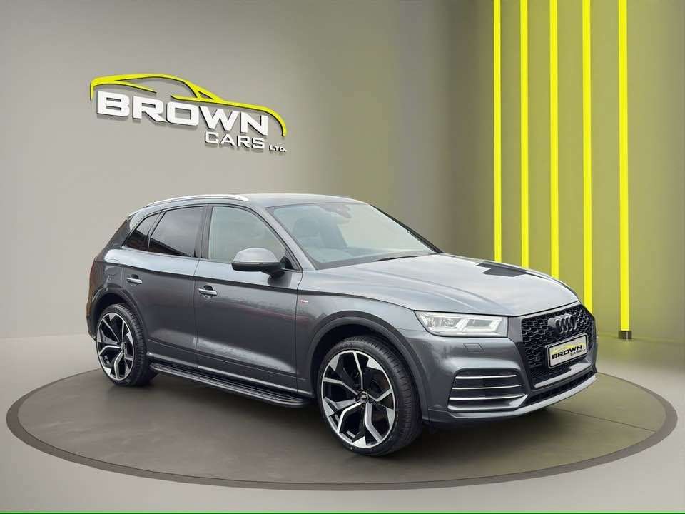 A 2019 AUDI Q5 2.0 TDI 40 S line SUV 5dr Diesel S Tronic quattro Euro 6 (s/s) (190 ps) A 2019 AUDI Q5 2.0 TDI 40 S line SUV 5dr Diesel S Tronic quattro Euro 6 (s/s) (190 ps)