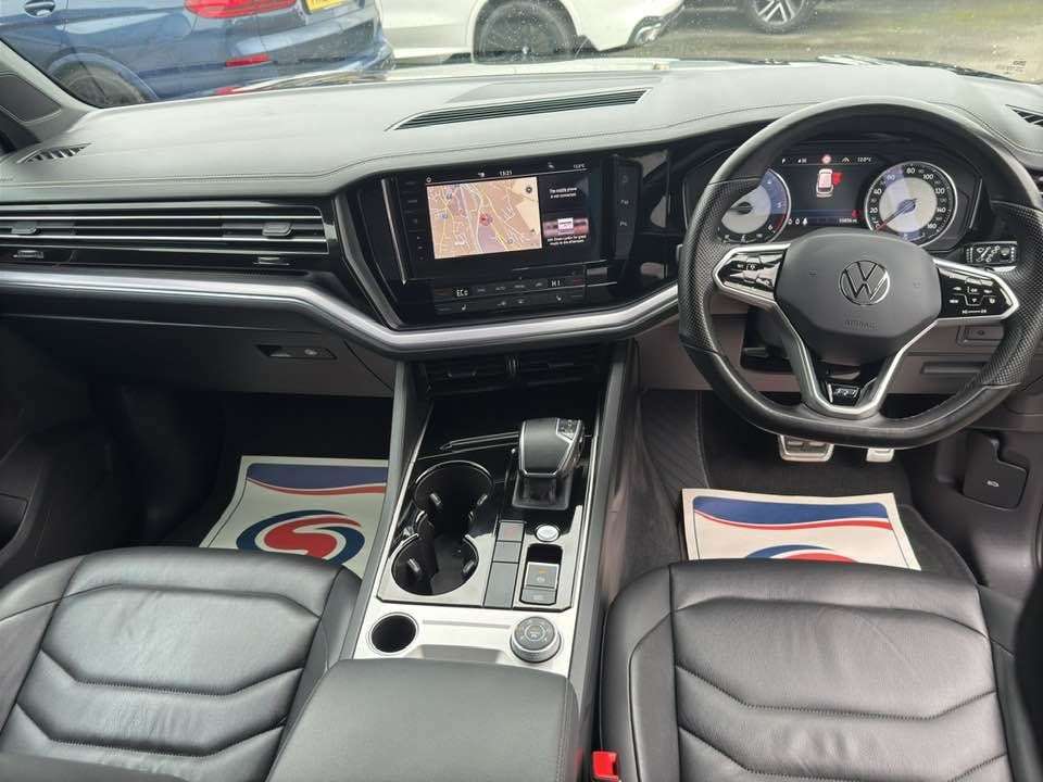 2021 VOLKSWAGEN TOUAREG 2021 VOLKSWAGEN TOUAREG