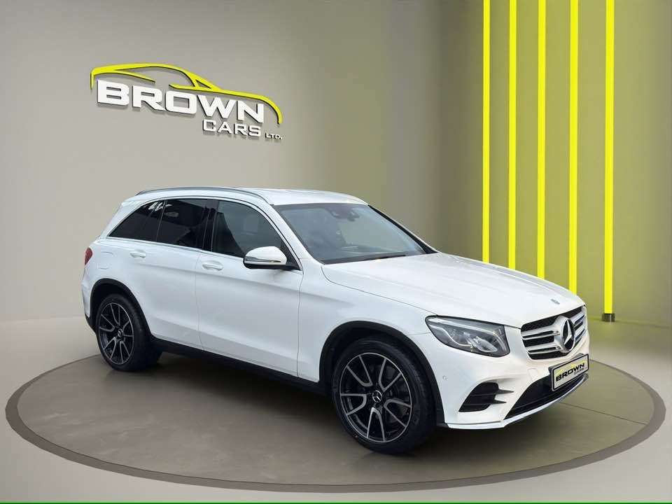 A 2018 MERCEDES-BENZ GLC 2.1 GLC220d AMG Line SUV 5dr Diesel G-Tronic 4MATIC Euro 6 (s/s) (170 ps) A 2018 MERCEDES-BENZ GLC 2.1 GLC220d AMG Line SUV 5dr Diesel G-Tronic 4MATIC Euro 6 (s/s) (170 ps)