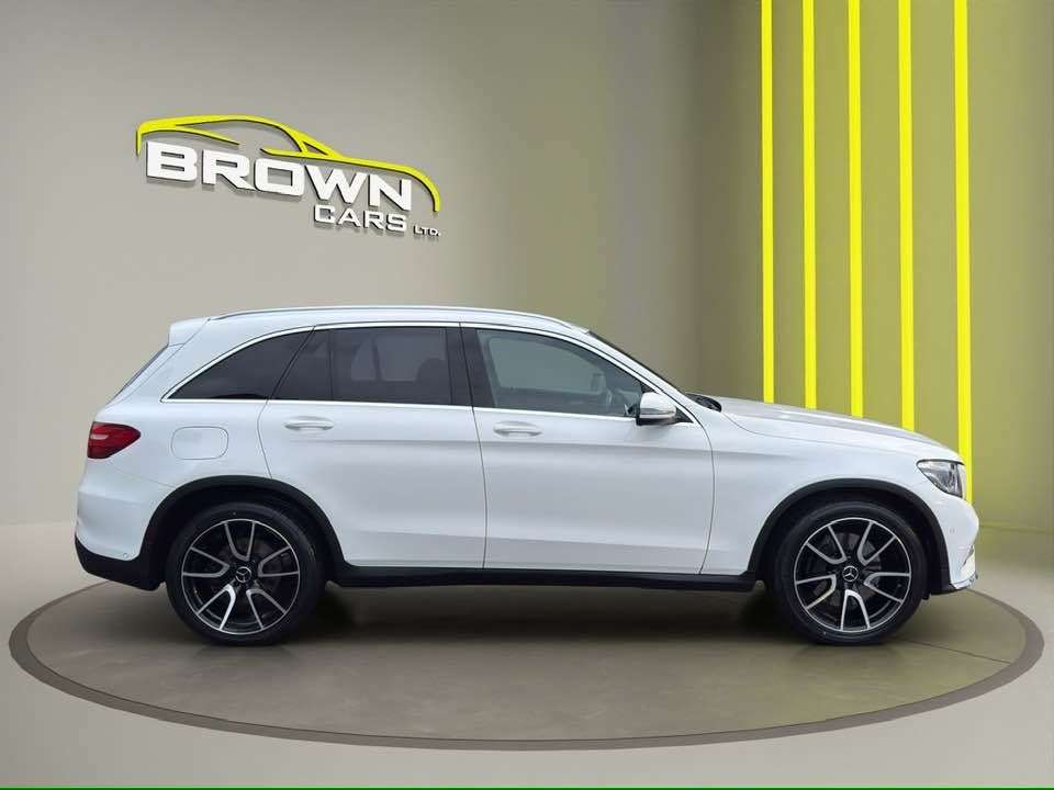 A 2018 MERCEDES-BENZ GLC 2.1 GLC220d AMG Line SUV 5dr Diesel G-Tronic 4MATIC Euro 6 (s/s) (170 ps) A 2018 MERCEDES-BENZ GLC 2.1 GLC220d AMG Line SUV 5dr Diesel G-Tronic 4MATIC Euro 6 (s/s) (170 ps)