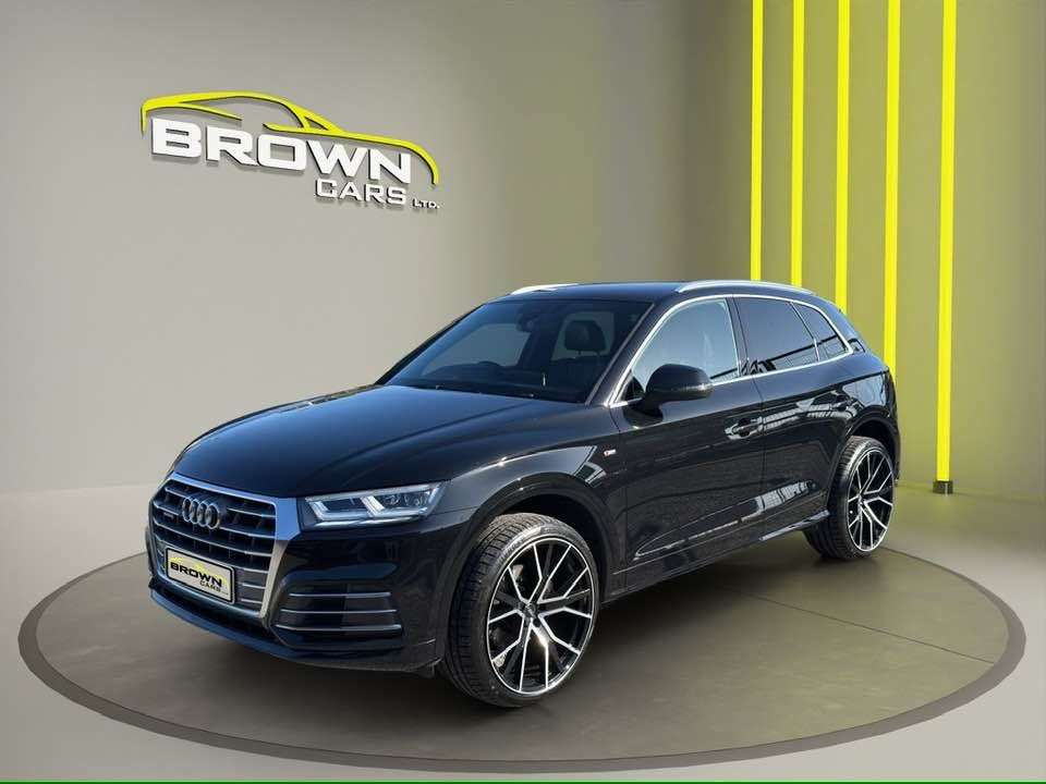 A 2019 AUDI Q5 2.0 TDI 40 S line SUV 5dr Diesel S Tronic quattro Euro 6 (s/s) (190 ps) A 2019 AUDI Q5 2.0 TDI 40 S line SUV 5dr Diesel S Tronic quattro Euro 6 (s/s) (190 ps)