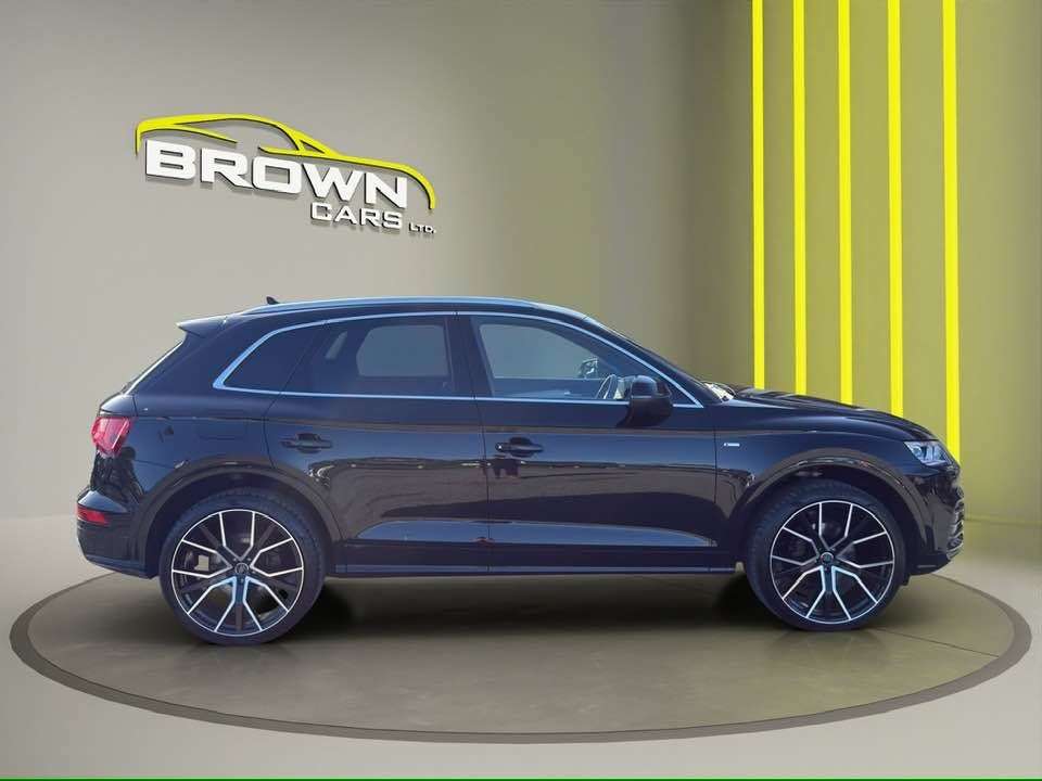 A 2019 AUDI Q5 2.0 TDI 40 S line SUV 5dr Diesel S Tronic quattro Euro 6 (s/s) (190 ps) A 2019 AUDI Q5 2.0 TDI 40 S line SUV 5dr Diesel S Tronic quattro Euro 6 (s/s) (190 ps)