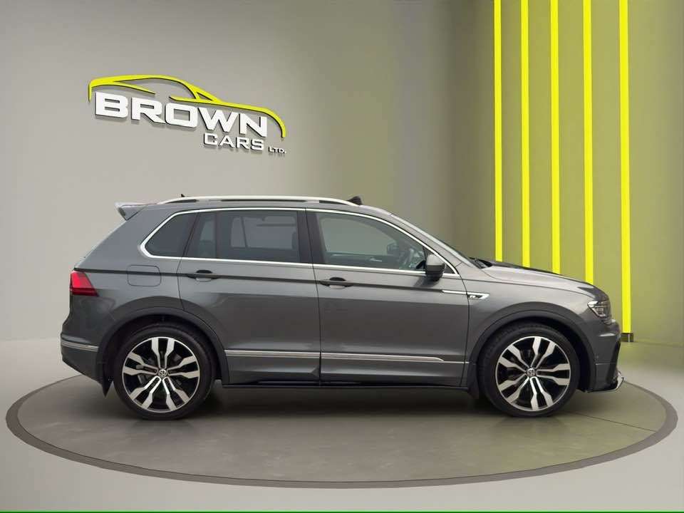 A 2019 VOLKSWAGEN TIGUAN 2.0 TDI R-Line Tech SUV 5dr Diesel DSG Euro 6 (s/s) (150 ps) A 2019 VOLKSWAGEN TIGUAN 2.0 TDI R-Line Tech SUV 5dr Diesel DSG Euro 6 (s/s) (150 ps)