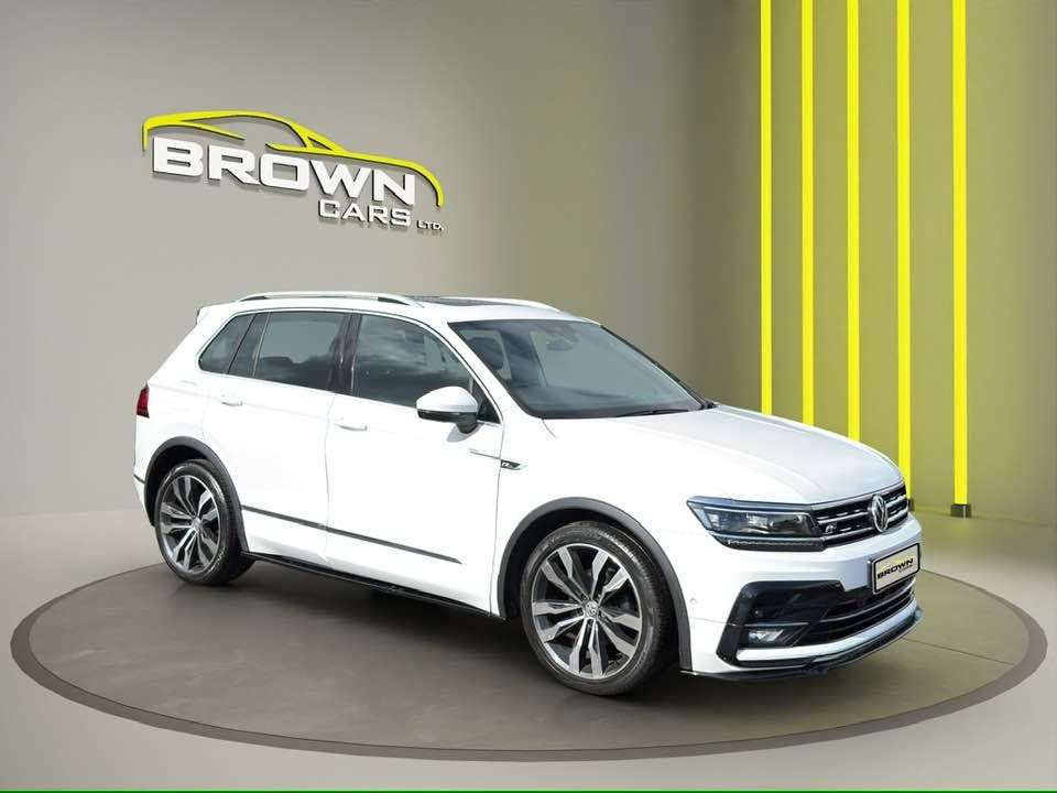 A 2019 VOLKSWAGEN TIGUAN 2.0 TDI R-Line Tech SUV 5dr Diesel Manual Euro 6 (s/s) (150 ps) A 2019 VOLKSWAGEN TIGUAN 2.0 TDI R-Line Tech SUV 5dr Diesel Manual Euro 6 (s/s) (150 ps)