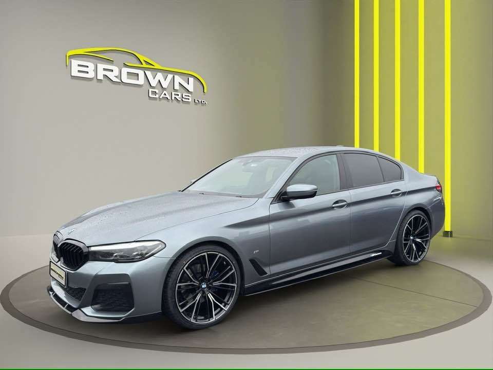 A 2021 BMW 5 SERIES 2.0 520d MHT M Sport Saloon 4dr Diesel Hybrid Steptronic Euro 6 (s/s) (190 A 2021 BMW 5 SERIES 2.0 520d MHT M Sport Saloon 4dr Diesel Hybrid Steptronic Euro 6 (s/s) (190