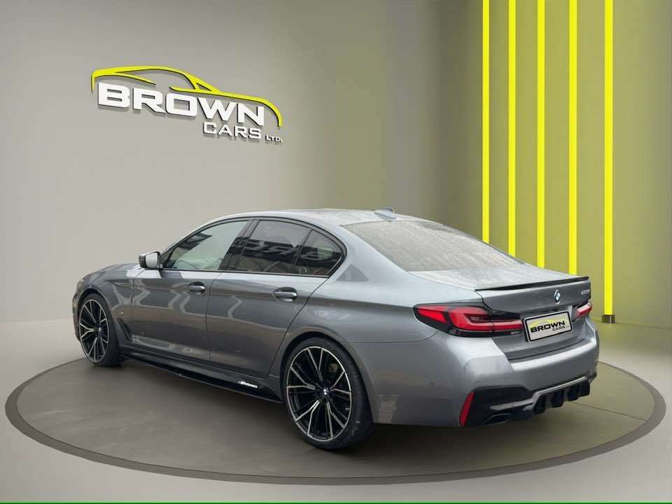 2021 BMW 5 SERIES 2021 BMW 5 SERIES