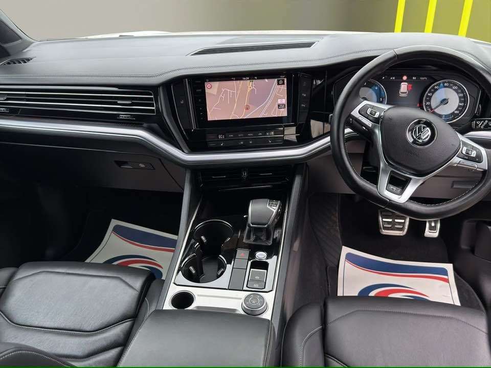 2019 VOLKSWAGEN TOUAREG 2019 VOLKSWAGEN TOUAREG