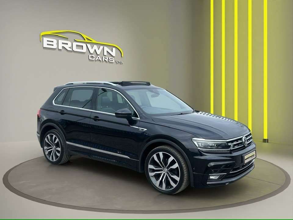 A 2019 VOLKSWAGEN TIGUAN 2.0 TDI R-Line Tech SUV 5dr Diesel DSG Euro 6 (s/s) (150 ps) A 2019 VOLKSWAGEN TIGUAN 2.0 TDI R-Line Tech SUV 5dr Diesel DSG Euro 6 (s/s) (150 ps)