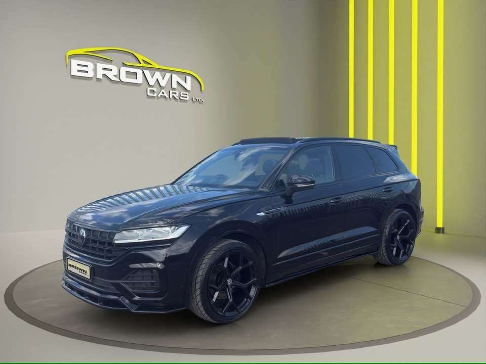 A 2023 VOLKSWAGEN TOUAREG 3.0 TDI V6 R-Line Tech Plus SUV 5dr Diesel Tiptronic 4Motion Euro 6 (s/s) ( A 2023 VOLKSWAGEN TOUAREG 3.0 TDI V6 R-Line Tech Plus SUV 5dr Diesel Tiptronic 4Motion Euro 6 (s/s) (