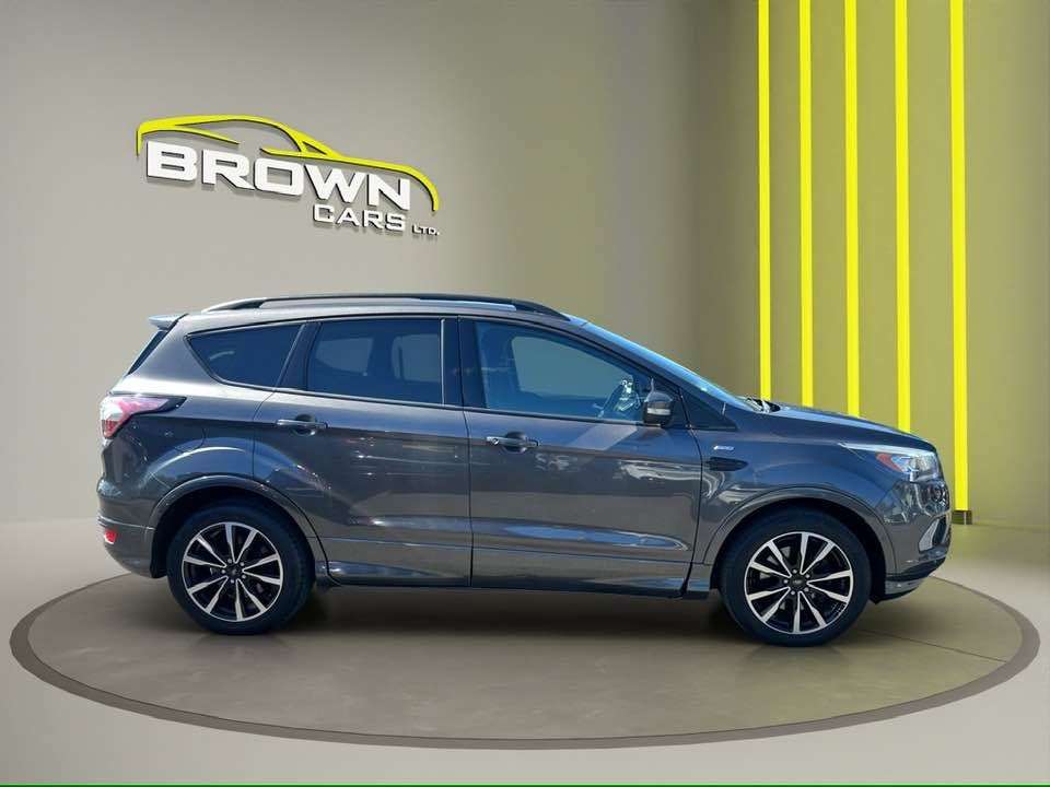 A 2017 FORD KUGA 2.0 TDCi EcoBlue ST-Line SUV 5dr Diesel Manual Euro 6 (s/s) (150 ps) A 2017 FORD KUGA 2.0 TDCi EcoBlue ST-Line SUV 5dr Diesel Manual Euro 6 (s/s) (150 ps)