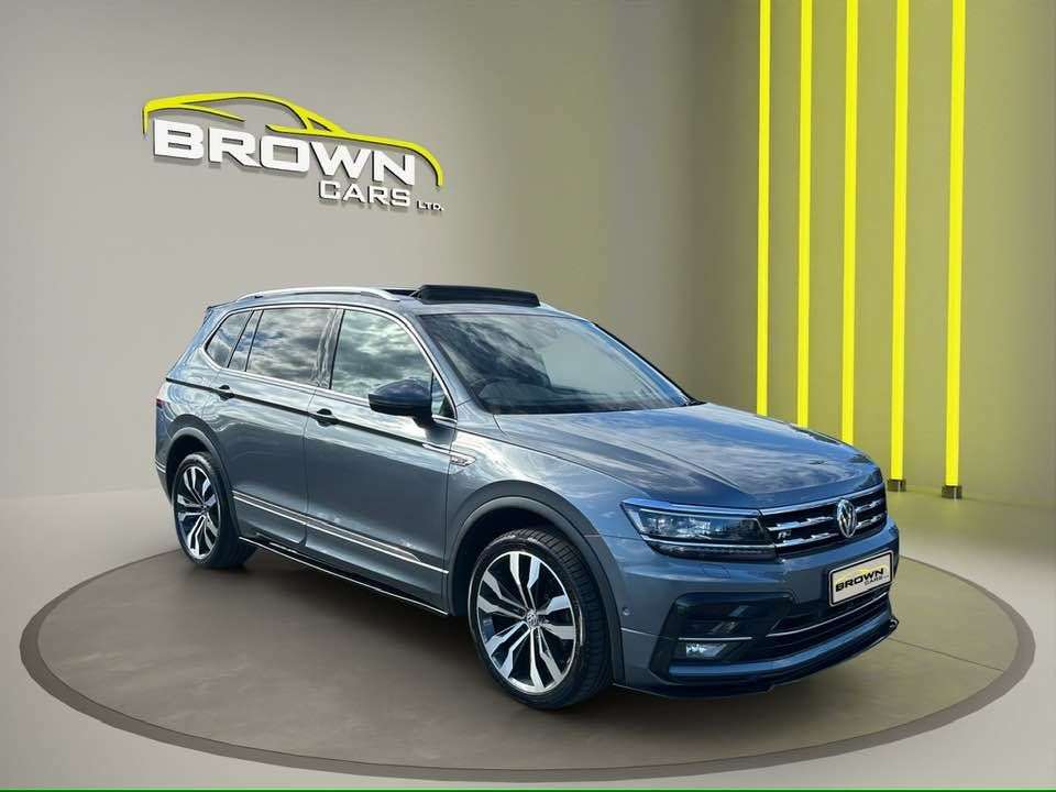 A 2021 VOLKSWAGEN TIGUAN ALLSPACE 2.0 TDI R-Line Tech SUV 5dr Diesel DSG Euro 6 (s/s) (150 ps) A 2021 VOLKSWAGEN TIGUAN ALLSPACE 2.0 TDI R-Line Tech SUV 5dr Diesel DSG Euro 6 (s/s) (150 ps)