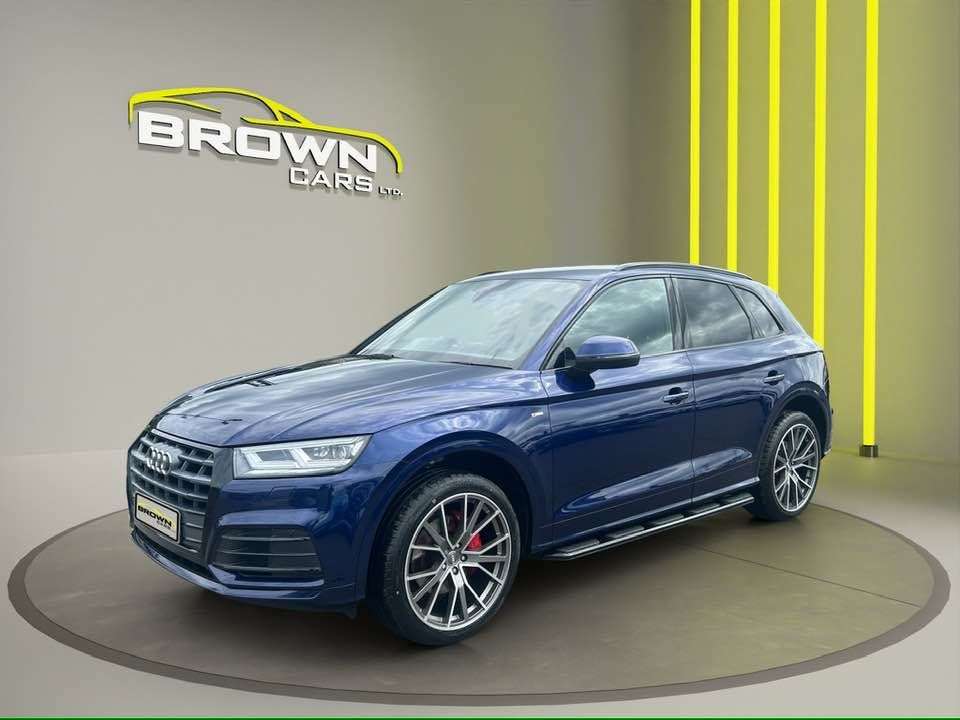 A 2020 AUDI Q5 2.0 TDI 40 S line SUV 5dr Diesel S Tronic quattro Euro 6 (s/s) (190 ps) A 2020 AUDI Q5 2.0 TDI 40 S line SUV 5dr Diesel S Tronic quattro Euro 6 (s/s) (190 ps)