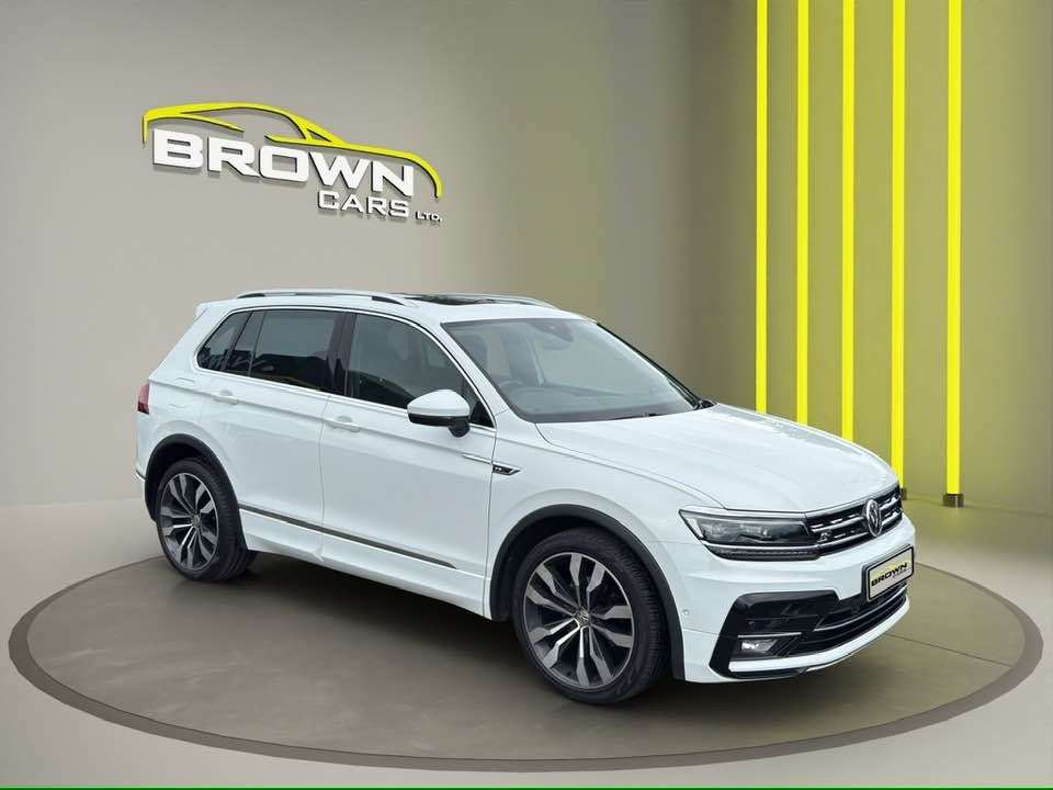 A 2020 VOLKSWAGEN TIGUAN 2.0 TDI R-Line Tech SUV 5dr Diesel DSG Euro 6 (s/s) (150 ps) A 2020 VOLKSWAGEN TIGUAN 2.0 TDI R-Line Tech SUV 5dr Diesel DSG Euro 6 (s/s) (150 ps)